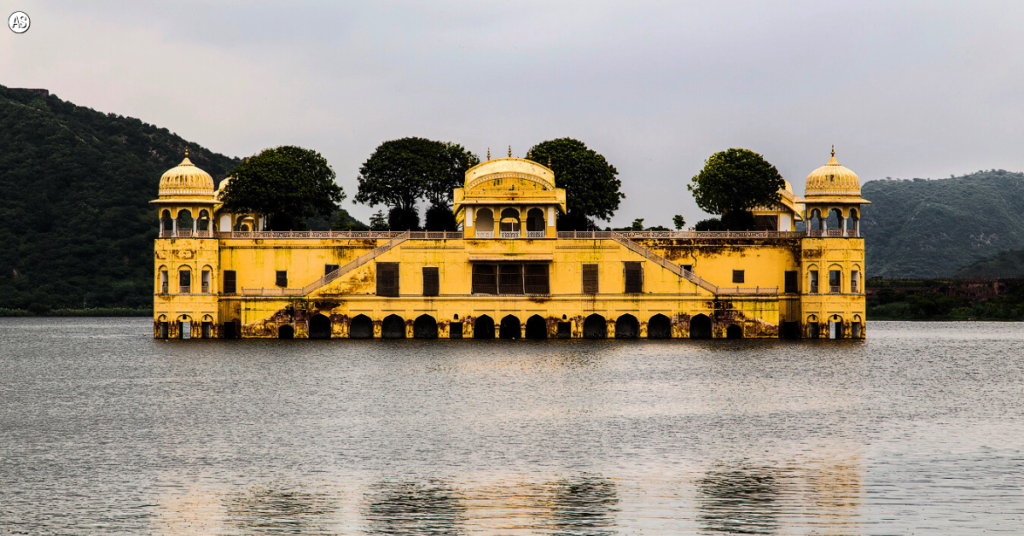 Jal Mahal (Jaipur) – The Mysterious Palace in the Water