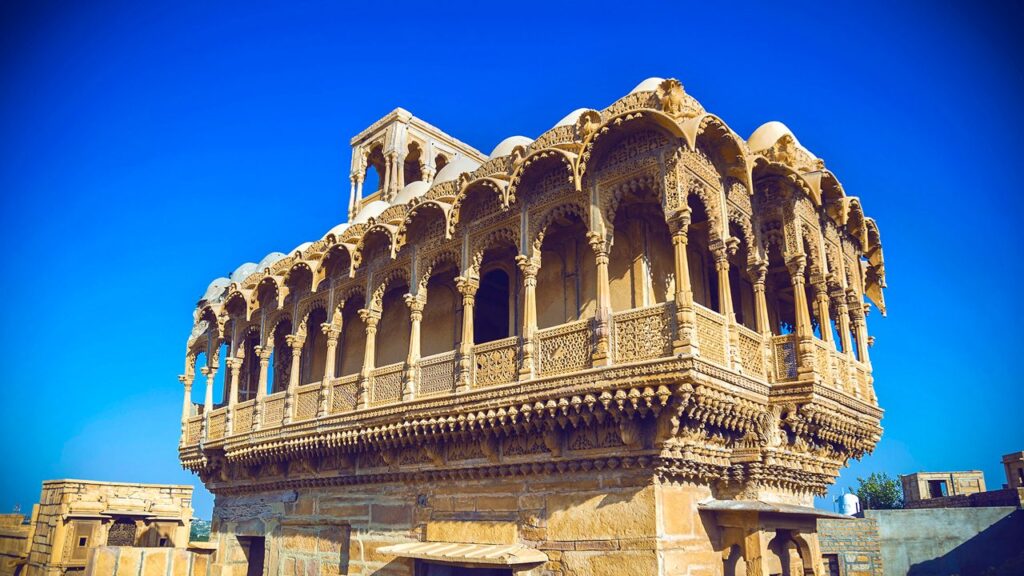 Salim Singh Ki Haveli – Architectural Wonder with a Distinct Peacock-Shaped Roof