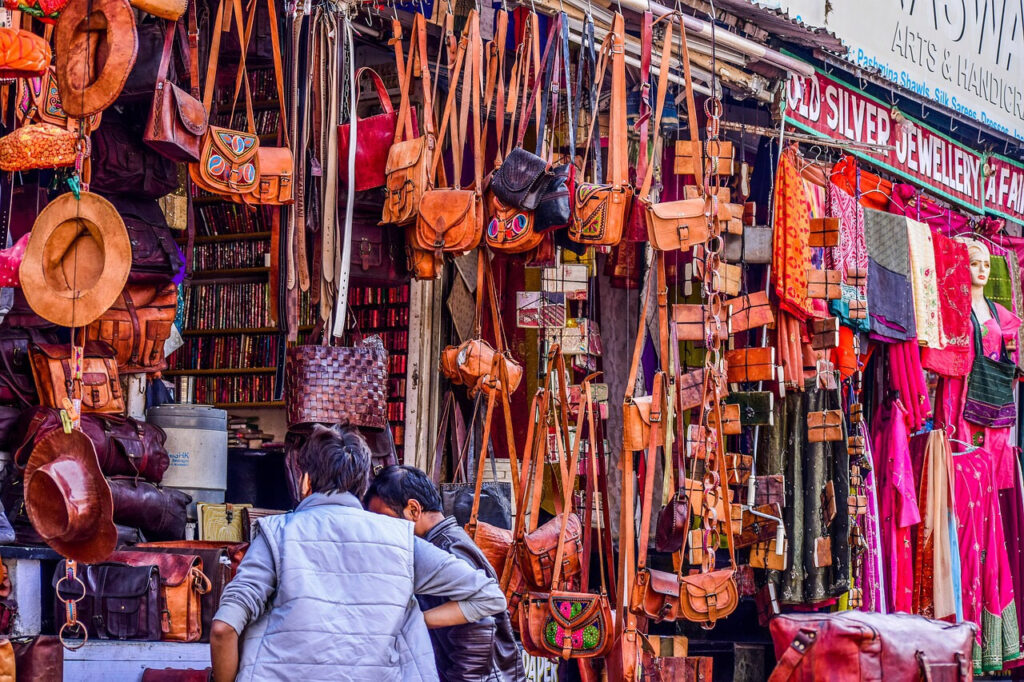 Bada Bazaar: Local Shopping and Street Food
