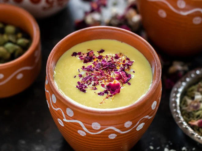 Beverages of Rajasthan: Refreshing Drinks in Famous Rajasthani Food
