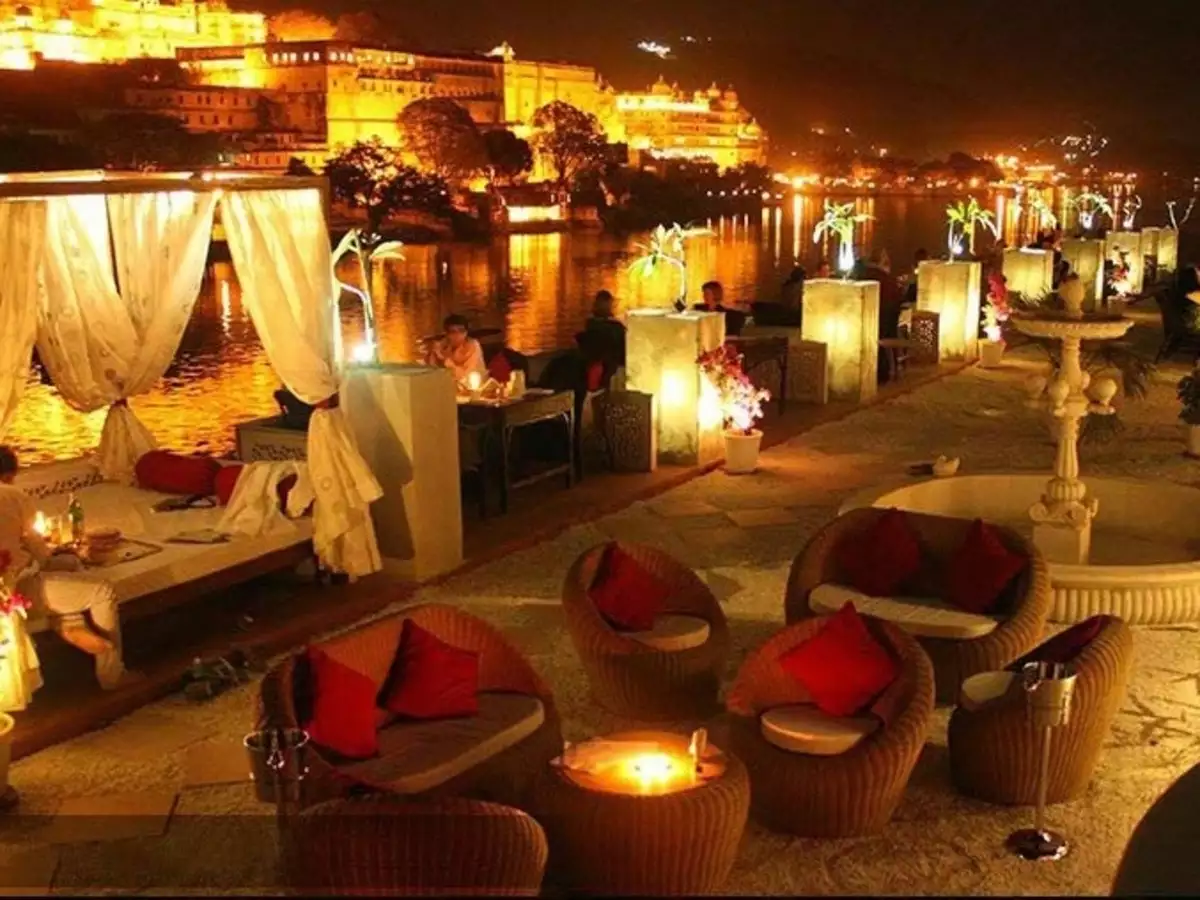 Upre by 1559 AD: A Luxurious Dining Experience