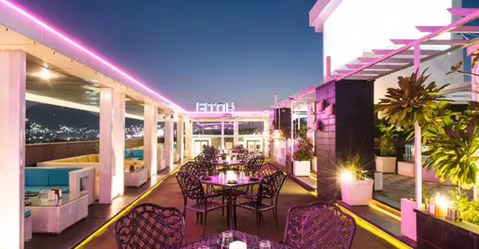 Sky Lounge Cafe & Restaurant
