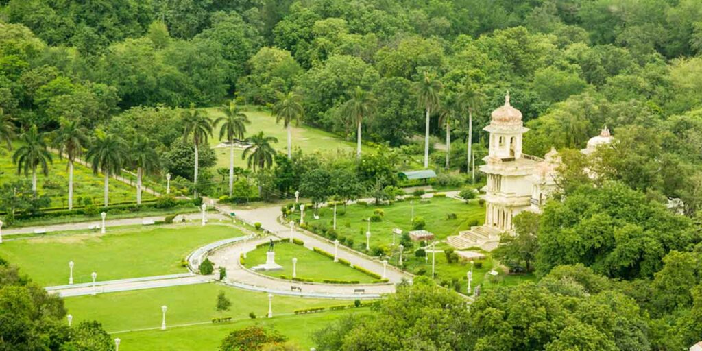 Gulab Bagh: A Peaceful Rose Garden with a Zoo