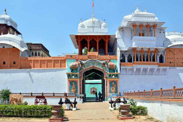Khade Ganesh Ji Temple – A Sacred Landmark