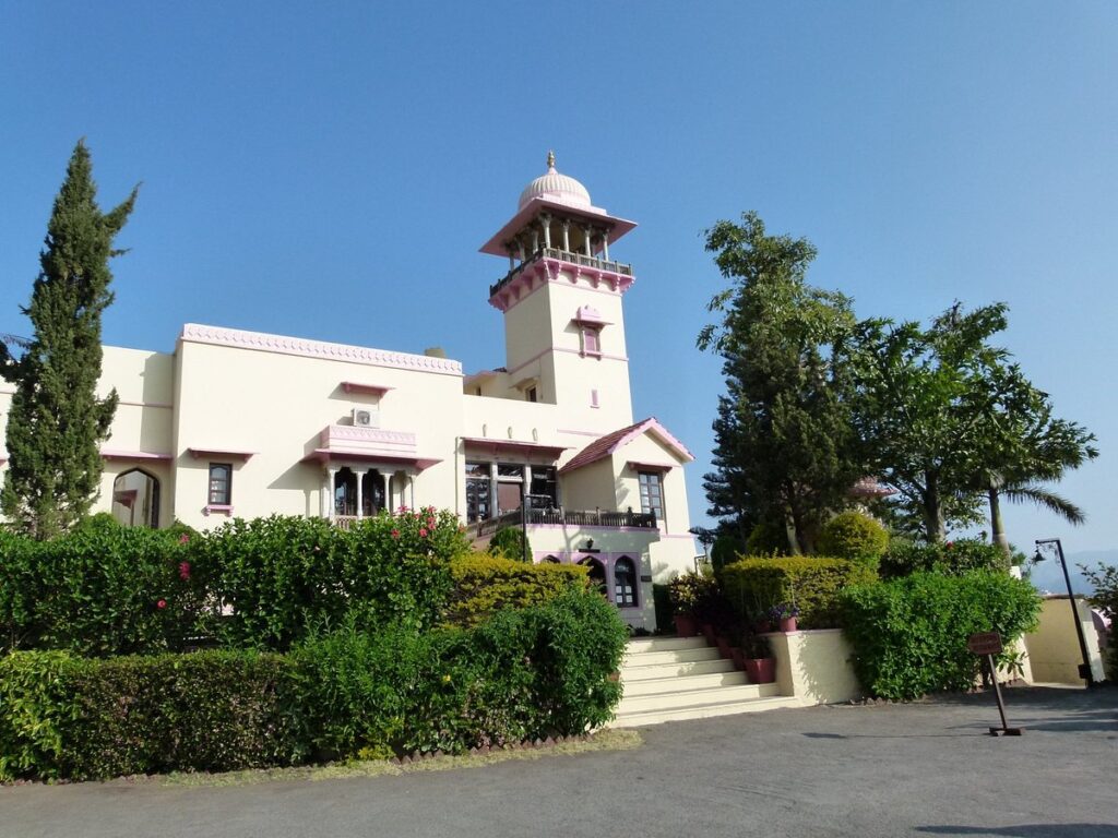 Best Five Restaurants in Mount Abu
