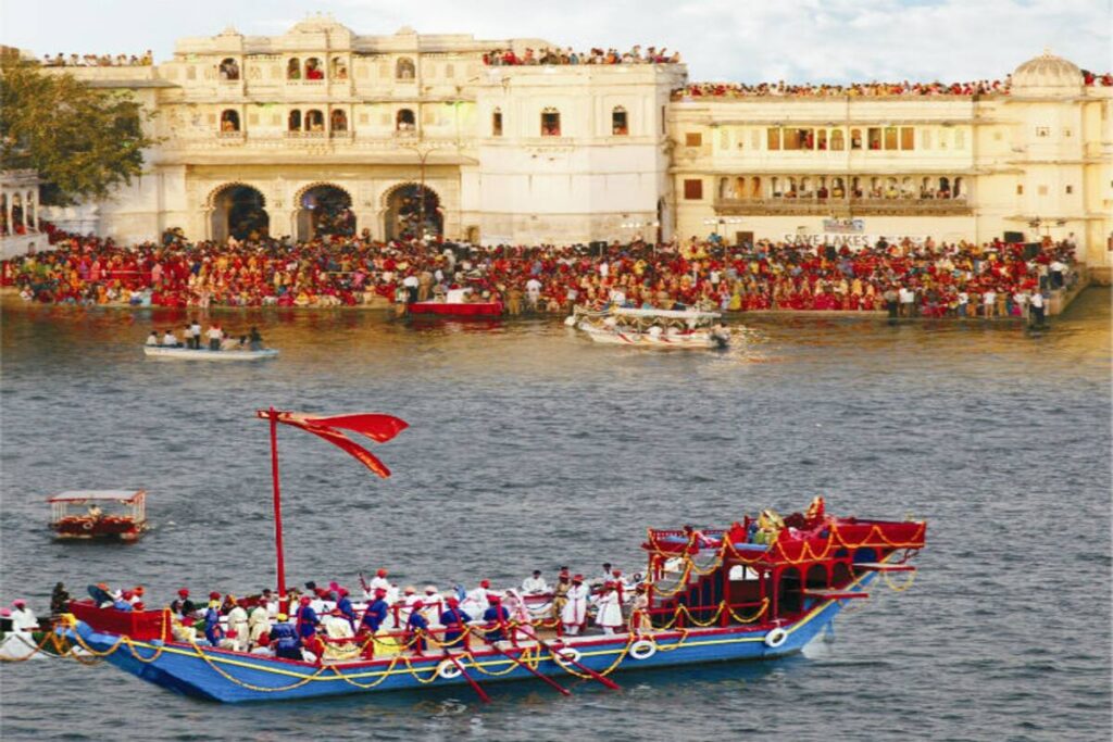 Udaipur’s Boat Procession